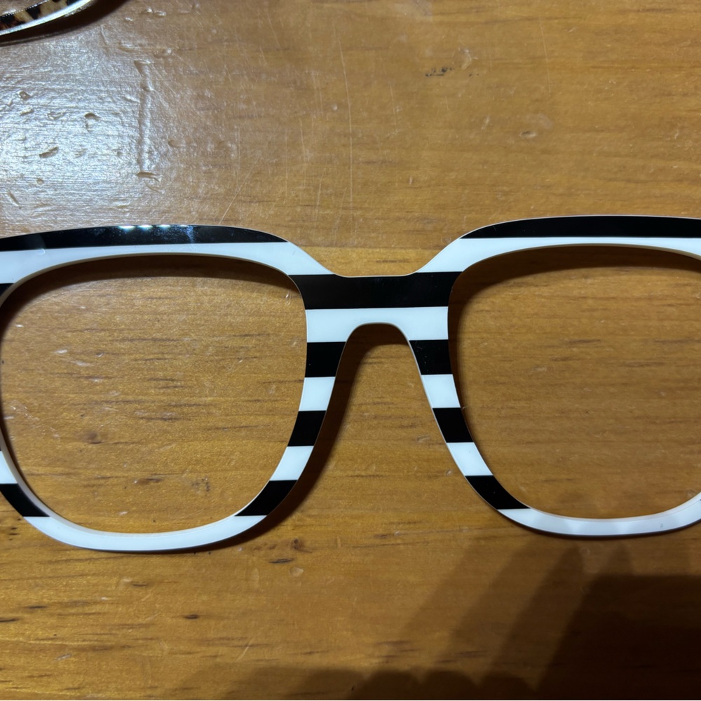 New!! The Murphy Pair Eyewear Topper